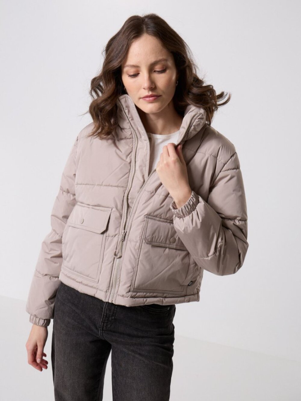 Vans MTE Aubrey PrimaLoft Puffer Jacket XL Beige NWT Water Repellent